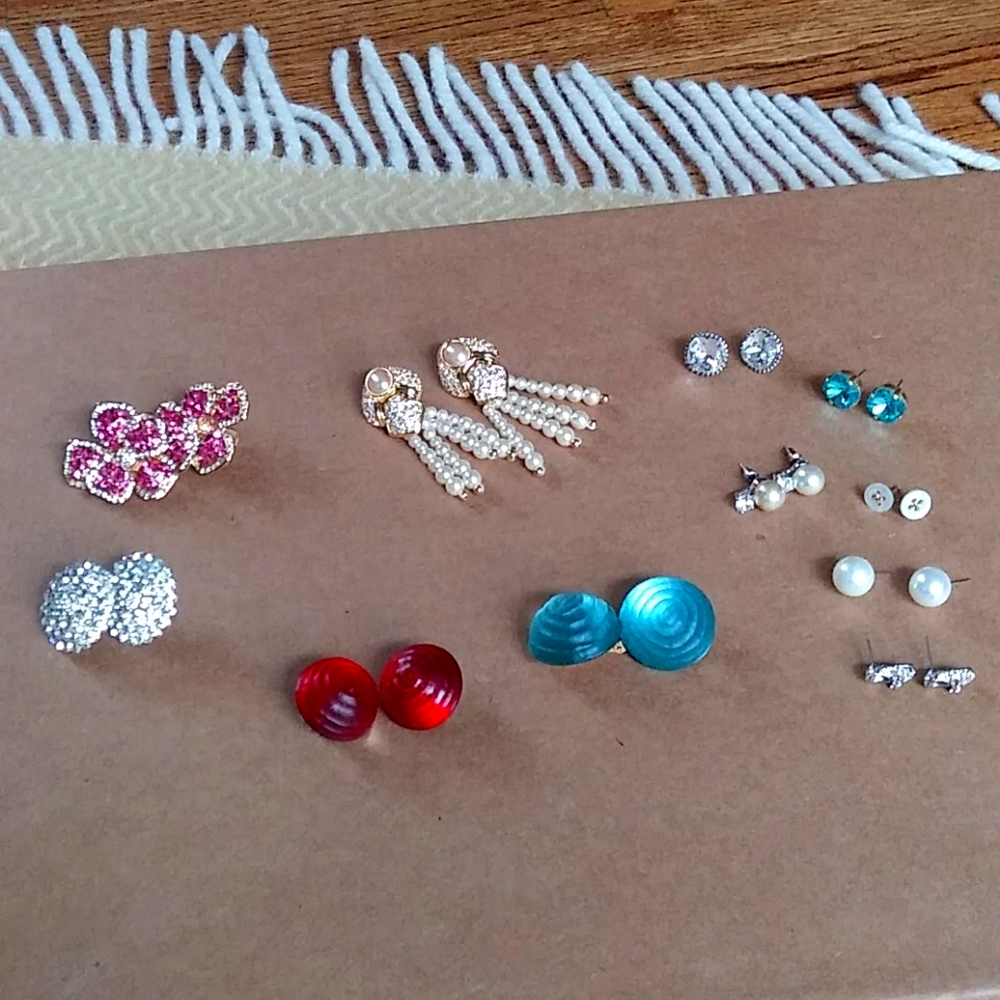 Lot of Vintage Earrings